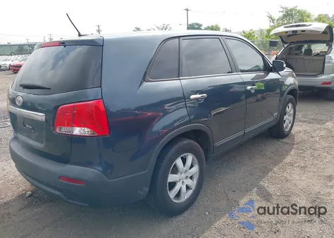 2011 Kia Sorento Lx from USA, damaged, VIN 5XYKTCA16BG008383